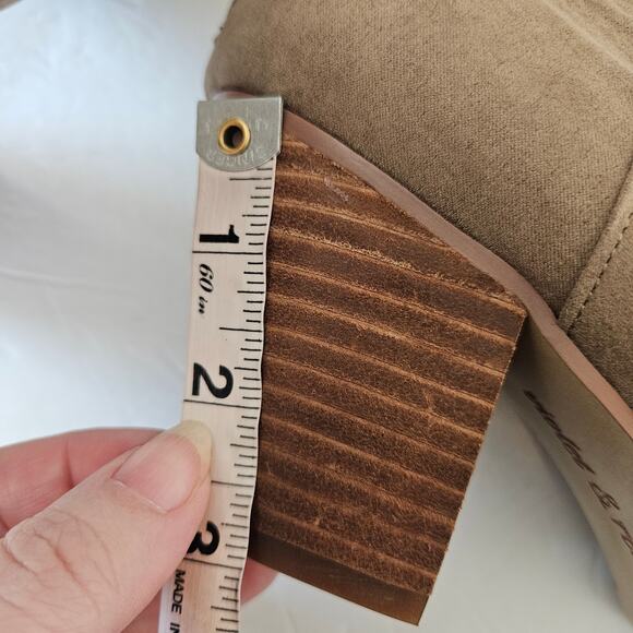 Violet & Red Jackson Lazer Cut Topline Bootie Taupe Women 9 Boho Western Neutral - Picture 8 of 9